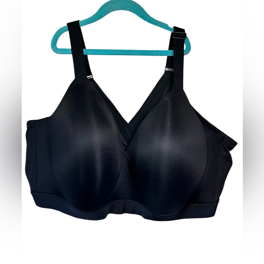 Cacique Lightly Lined Black Lounge Bra Size 48DD NWOT No Wire No Hardware Soft